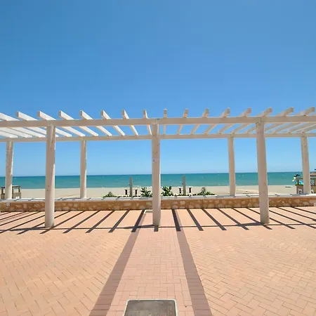 Cubo's Espana 2b * Fuengirola